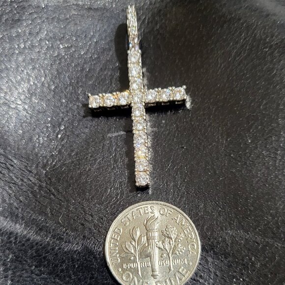 Small Cross with C.Z stones. - Picture 4 of 4